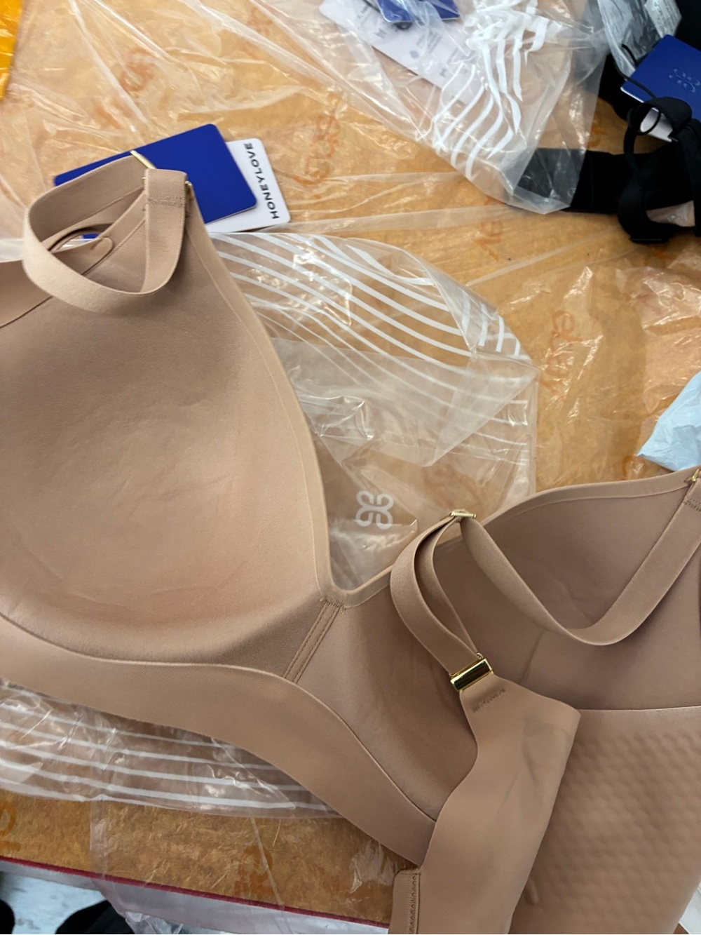 Honeylove Cloudembrace Wireless Bra Sand New NWT SZ 36C - Picture 7 of 8